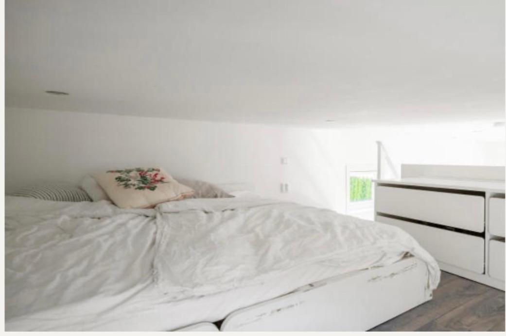 Fresh Happy Little House, 35 M2 In Taeby Apartment สต็อกโฮล์ม ภายนอก รูปภาพ